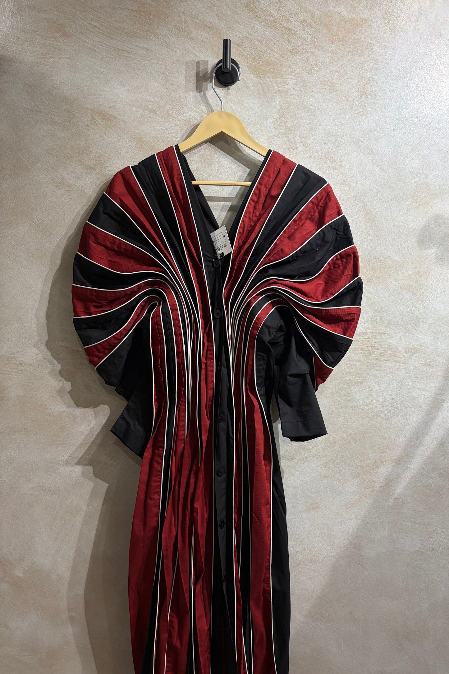 THE WIRED DRESS