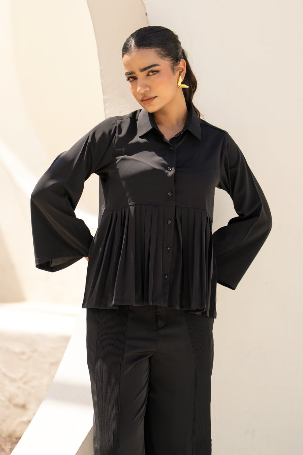 THE EASY PLEATED SHIRT