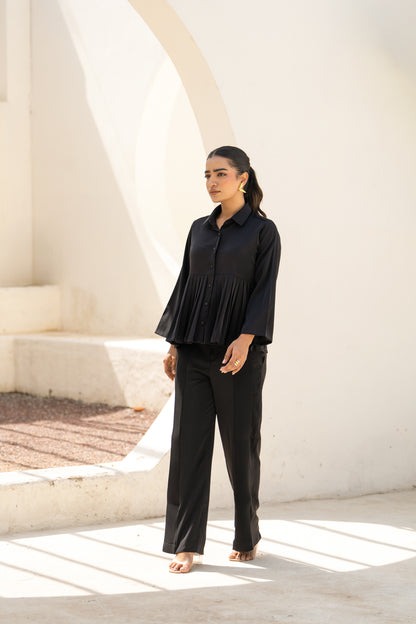 THE EASY PLEATED SHIRT