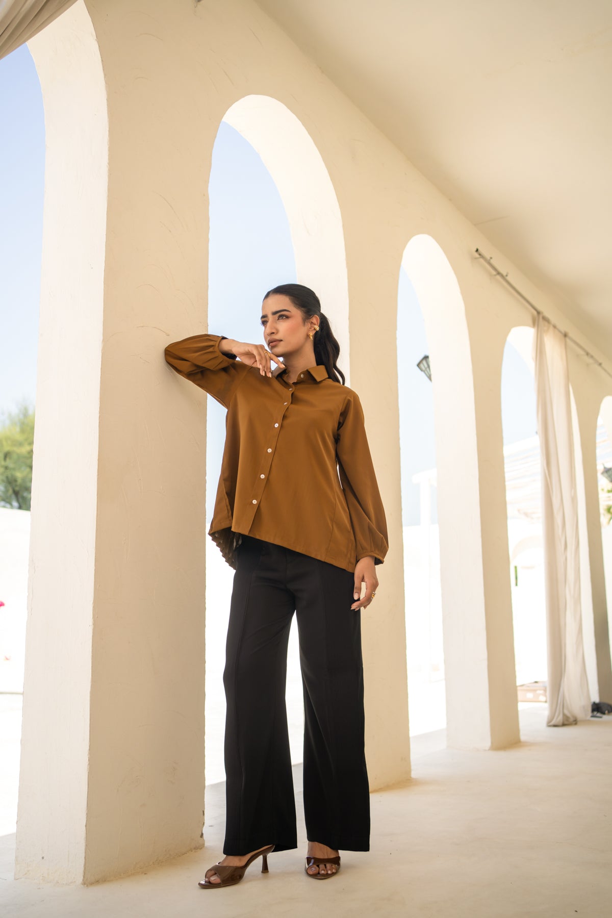 THE PLEAT-BACK SHIRT